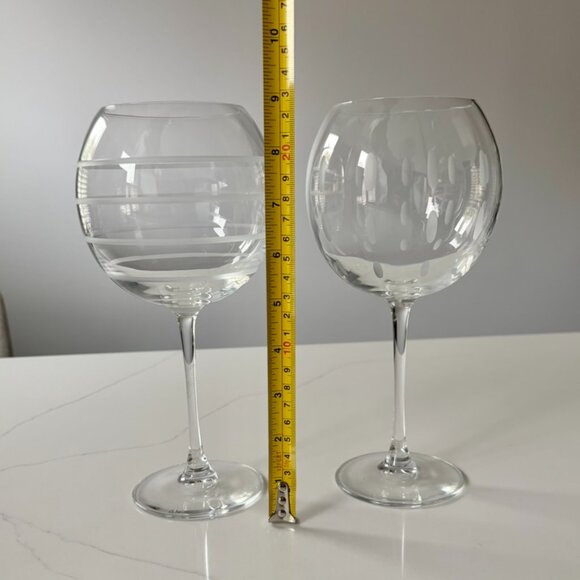 Mikasa Globe Wine Glasses Cheers Collection Etched w Swirl Lines & Dots Large EC - Picture 7 of 7